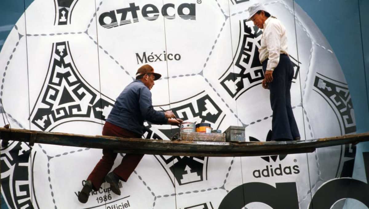 painting-adidas-tango-football-mural-mexico-86-5d6f108bc95b6a6013000001.jpg