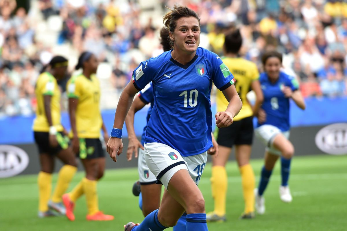 jamaica-v-italy-group-c-2019-fifa-women-s-world-cup-france-5d04ae158c1767e311000001.jpg
