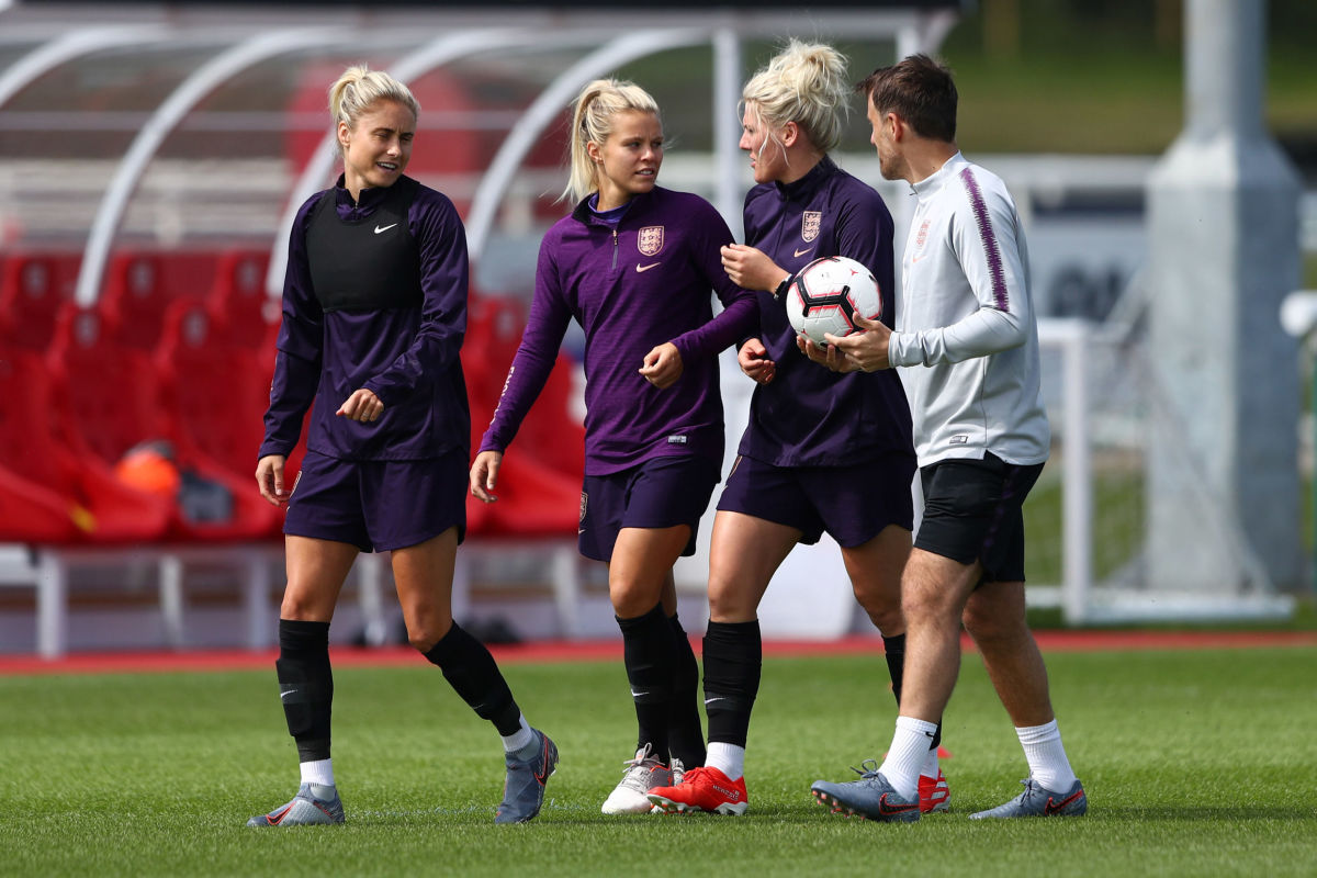 england-women-training-session-5cfbe6c3fb1dc297d9000001.jpg