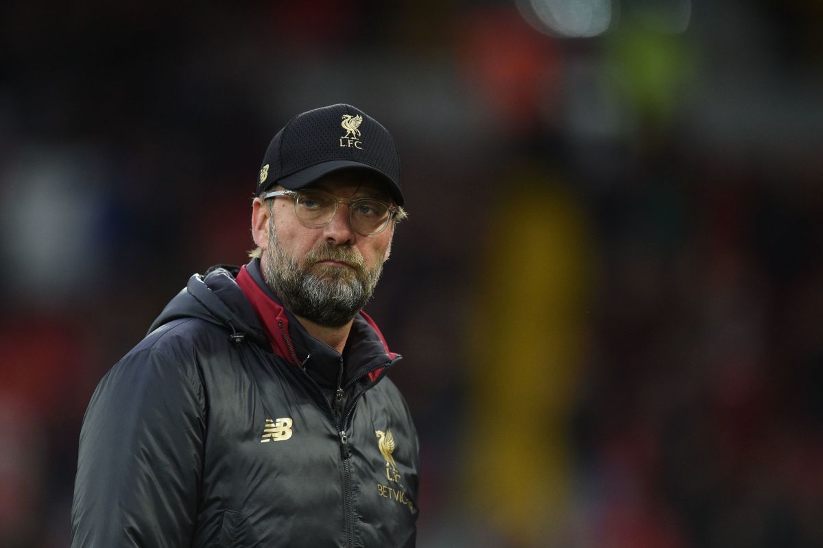 fbl-eng-pr-liverpool-huddersfield-5cc592e317fb4bd344000001.jpg