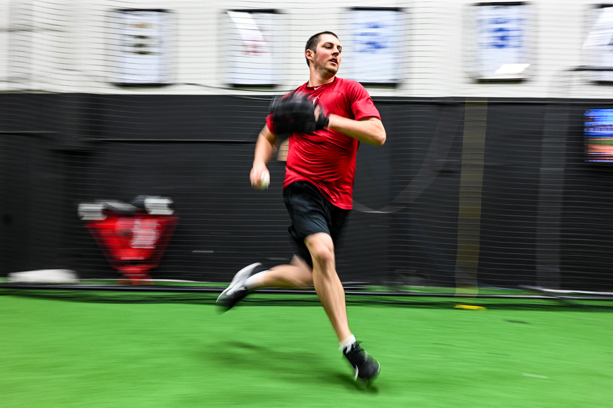 trevor-bauer-running-full-width.jpg