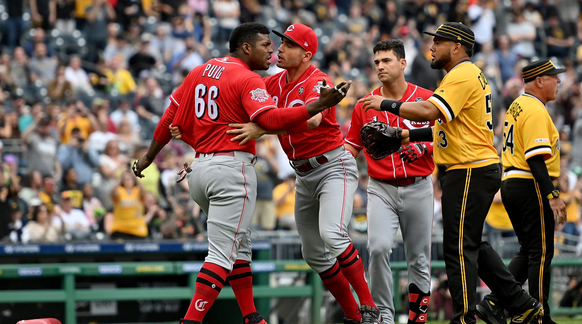 PiratesReds brawl Puig, Archer and manager David Bell suspended