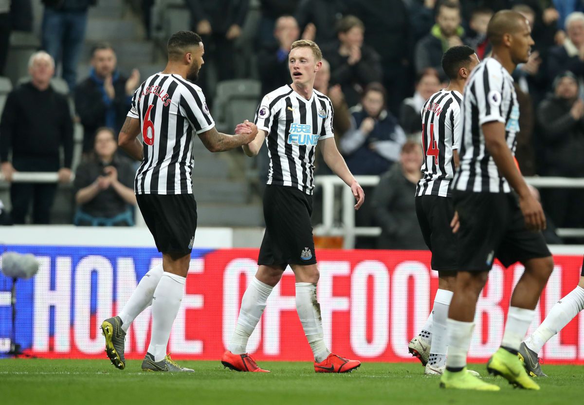 newcastle-united-v-burnley-fc-premier-league-5c793002923e457b2b000001.jpg