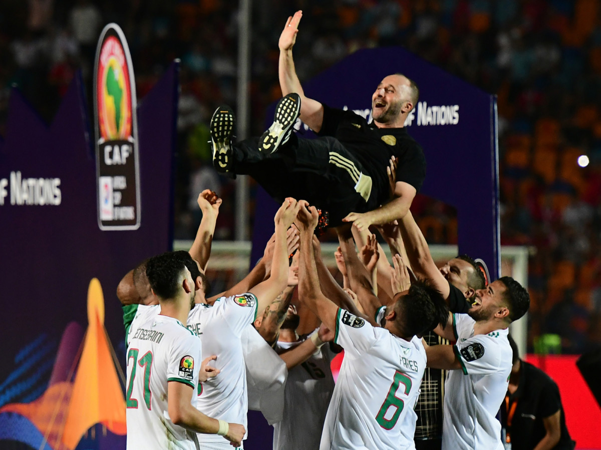 algeria-afcon-winners-coach.jpg