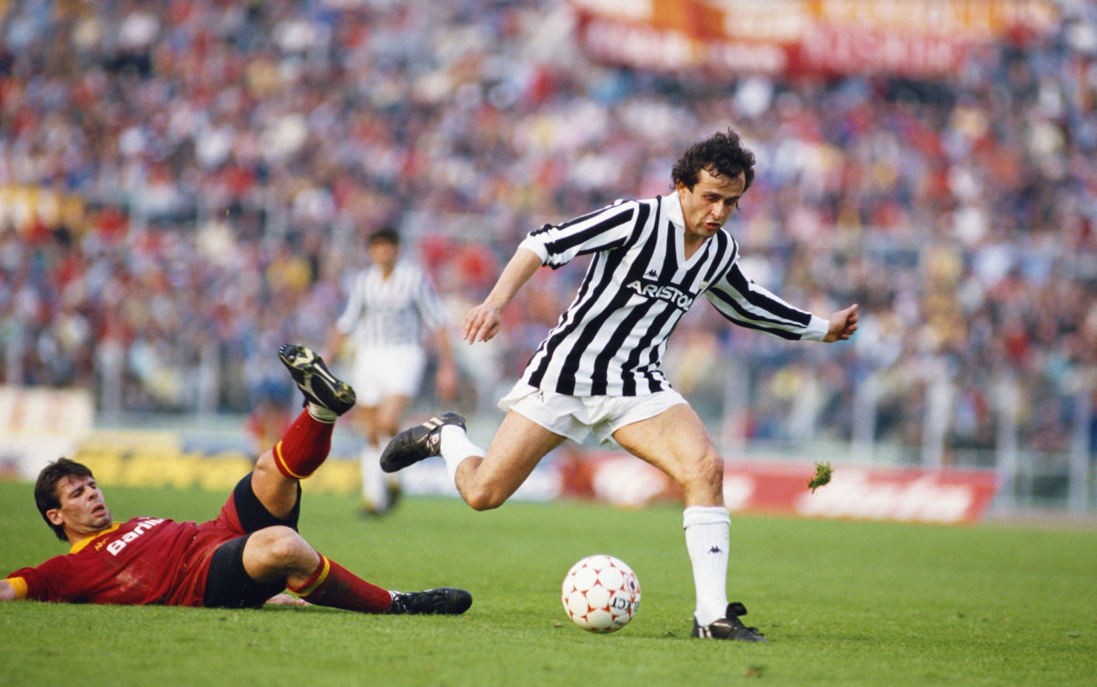 michel-platini-as-roma-v-juventus-1986-5d08bde7a015742f5a000014.jpg