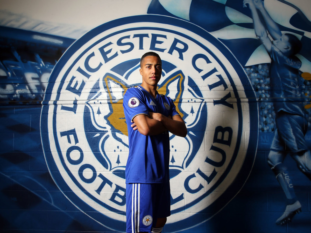 youri-tielemans-loan-leicester.jpg