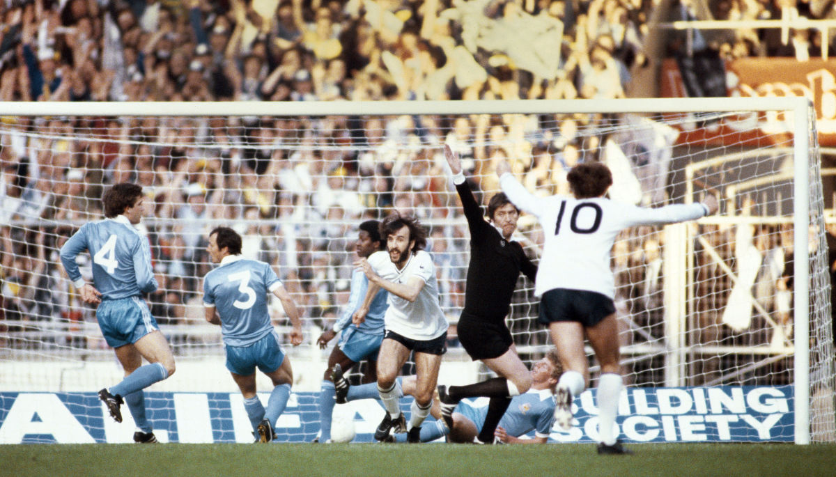 1981-fa-cup-final-replay-tottenham-hotspur-v-manchester-city-5c66fd18b0d66f3436000003.jpg