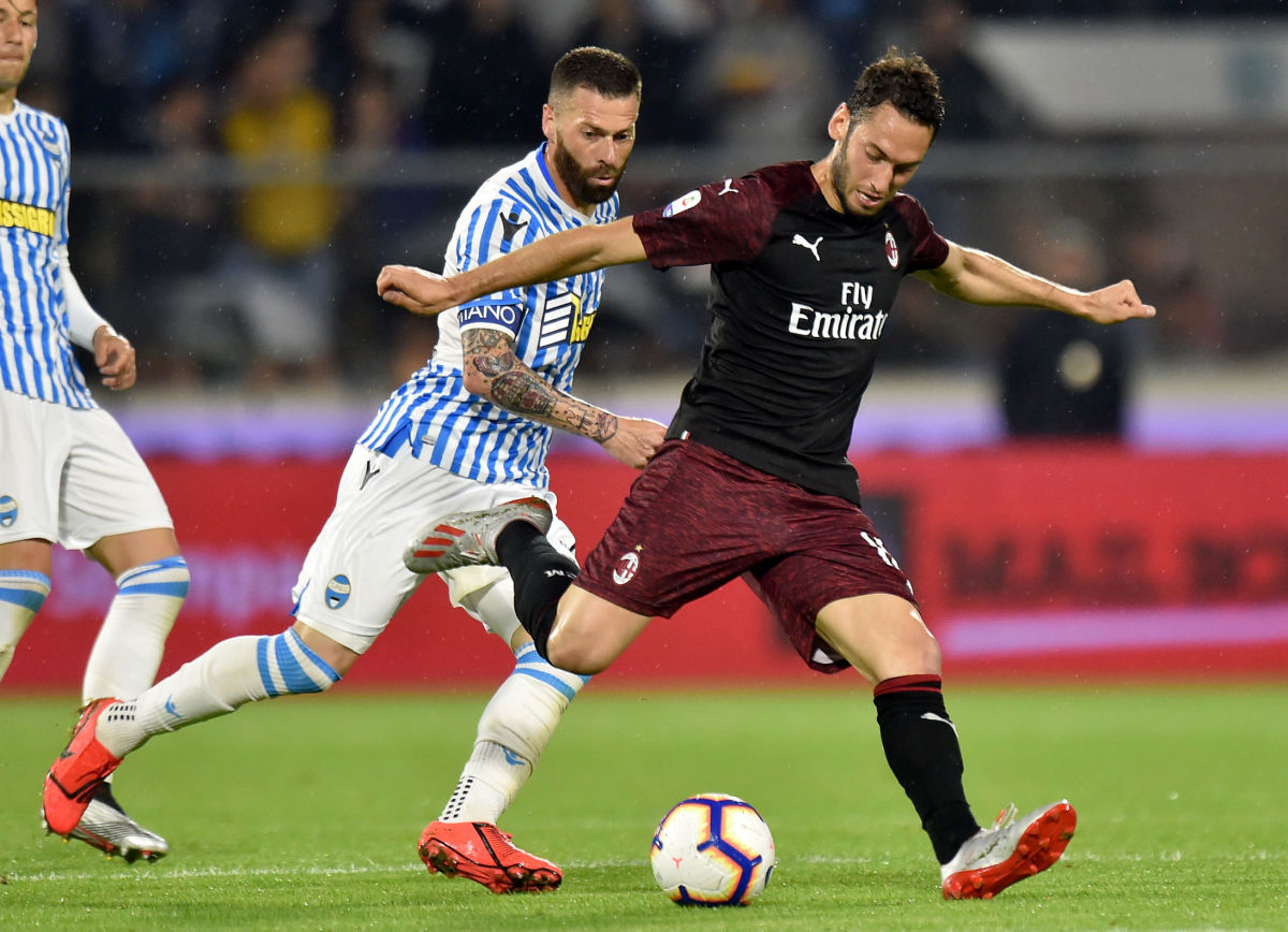 spal-v-ac-milan-serie-a-5ceaf83efa6f900dbf000001.jpg