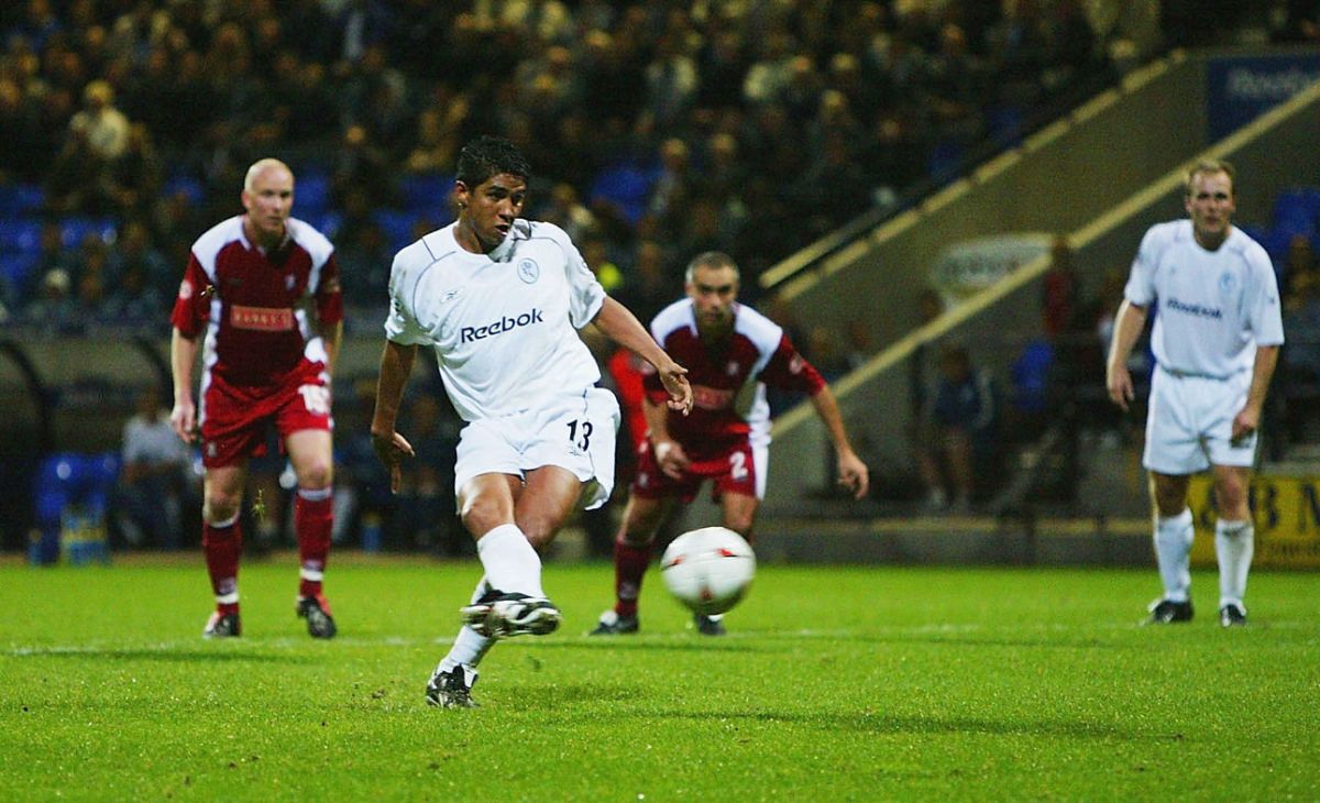 mario-jardel-of-bolton-takes-a-penalty-kick-5d6555d35b704050c8000001.jpg