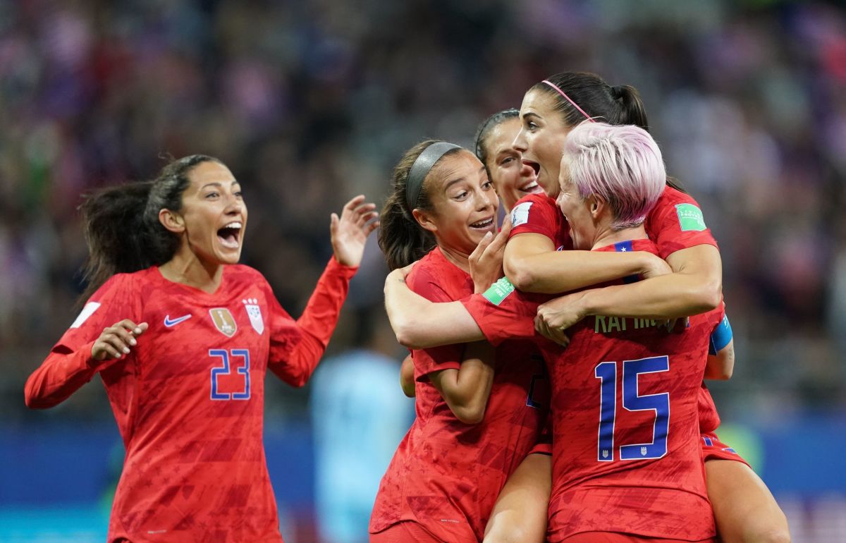 FBL-WC-2019-WOMEN-MATCH11-USA-THA