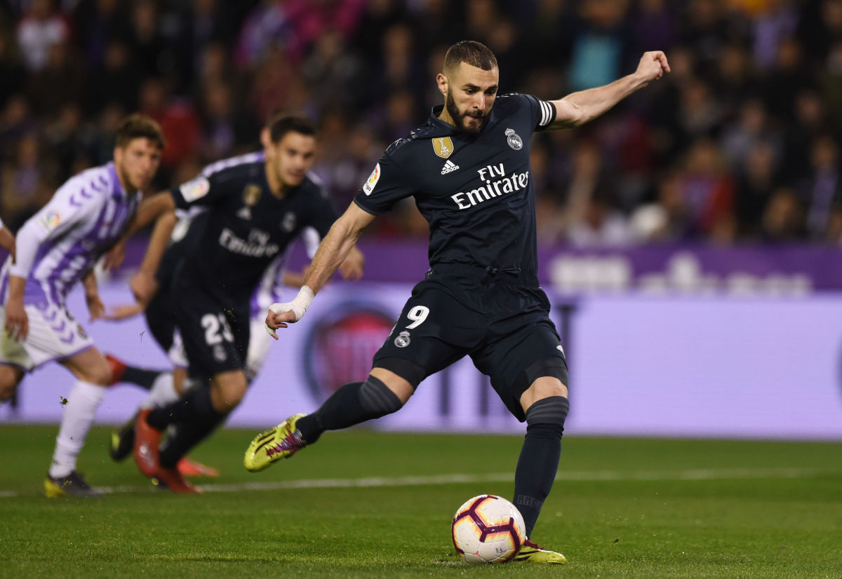 real-valladolid-cf-v-real-madrid-cf-la-liga-5c89014f26f4244ab200000f.jpg