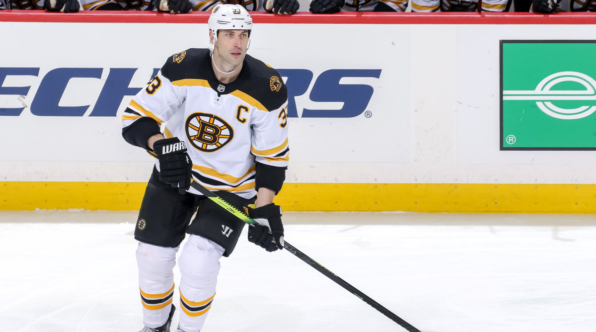 zdeno-chara-signs-extention-with-bruins.jpg