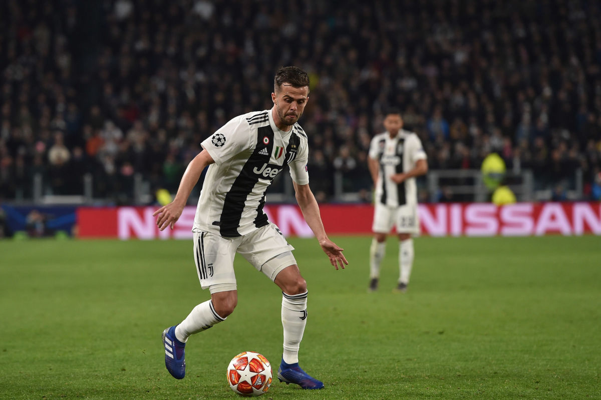 juventus-v-club-de-atletico-madrid-uefa-champions-league-round-of-16-second-leg-5c990a4c72dcb87cb0000001.jpg