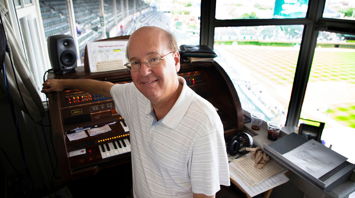 Wrigley Field organist Gary Pressy to retire at end of 2019 season
