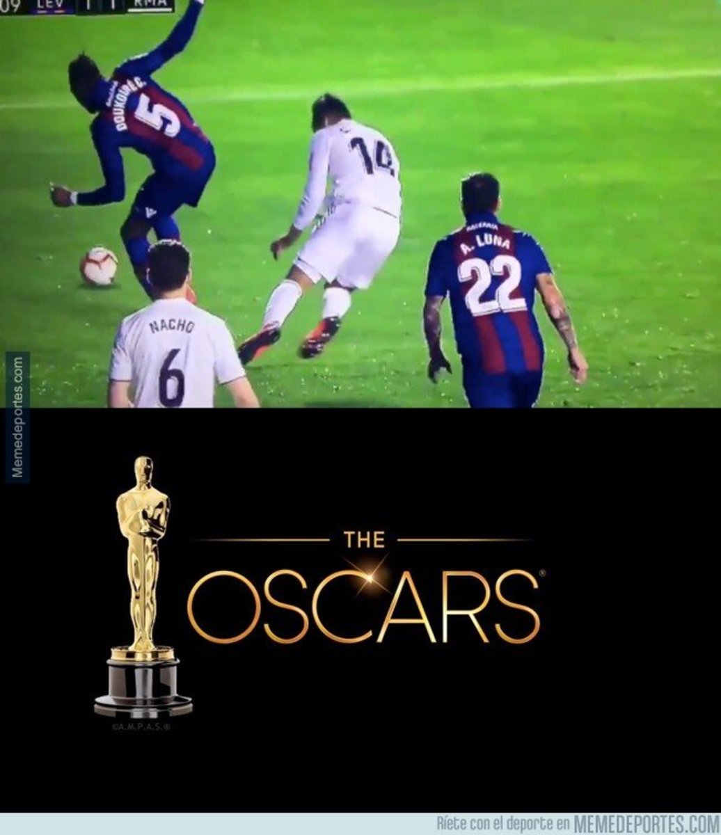 1065576 - Casemiro sabe que esta noche dan los Oscars y a ver si es galardonado con su actuaciÃ³n