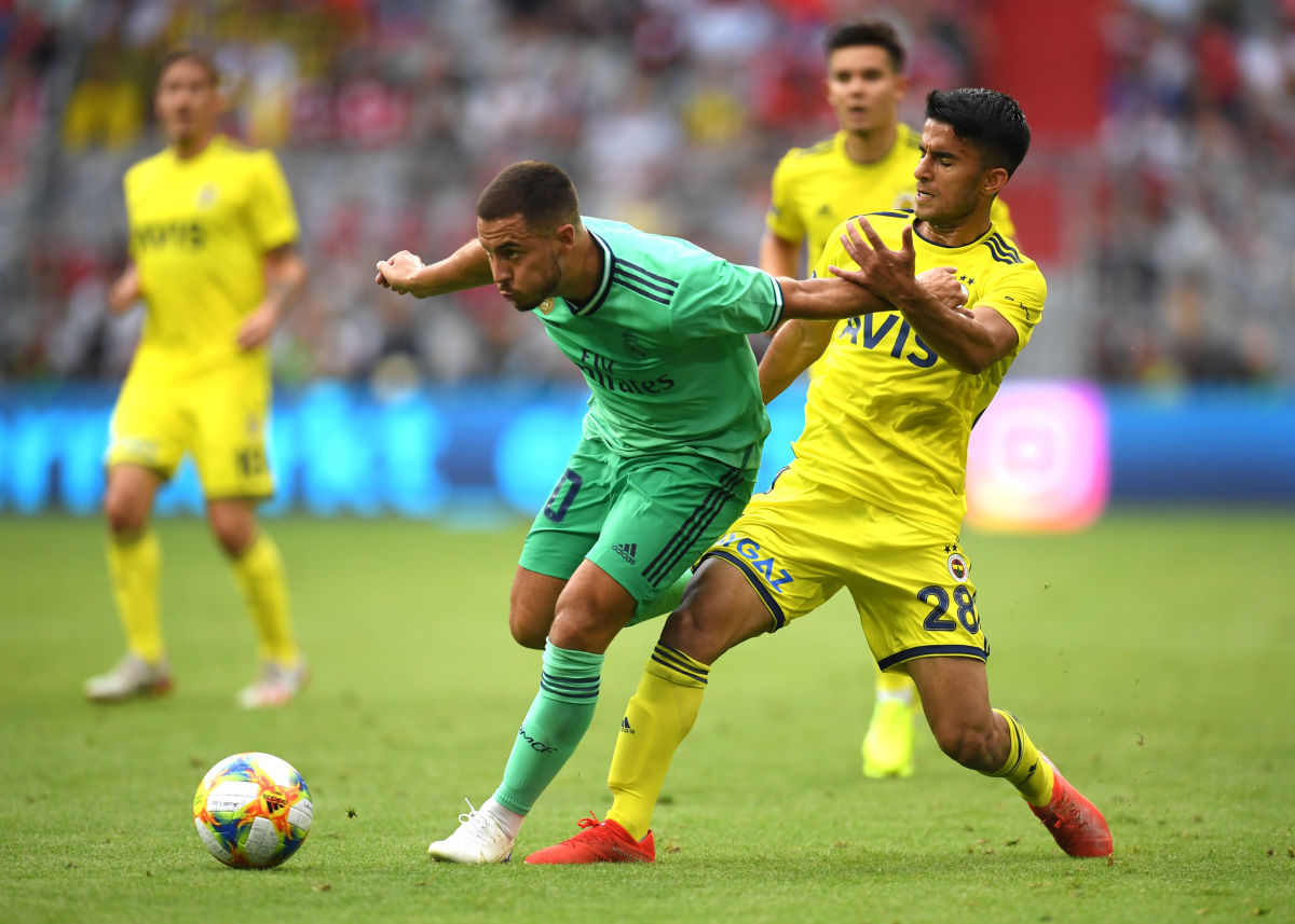 real-madrid-v-fenerbahce-audi-cup-2019-3rd-place-match-5d4ac5a7408197d4df000001.jpg