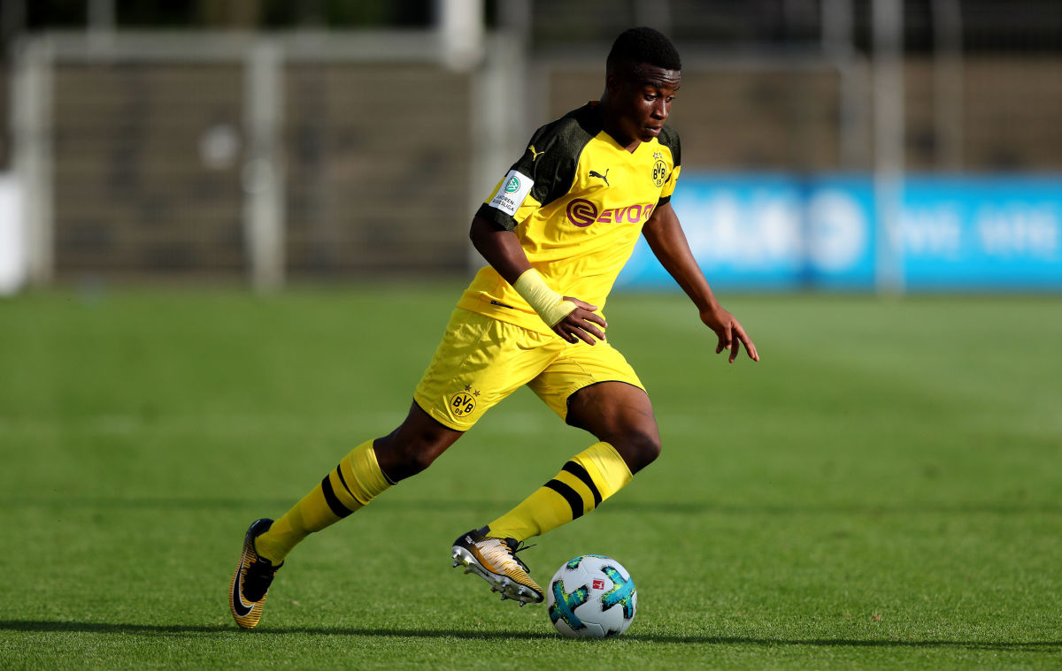 bayer-leverkusen-u17-v-borussia-dortmund-u17-b-juniors-german-championship-semi-final-leg-one-5cf4f2ff6ea587ee0b000001.jpg