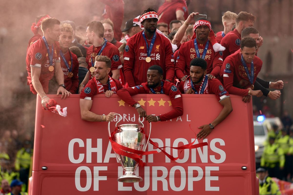 fbl-eur-c1-eng-liverpool-trophy-parade-5d3dc065c34e2772b2000001.jpg