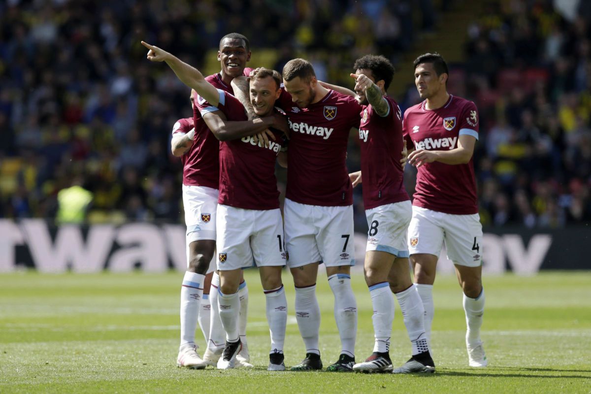 watford-fc-v-west-ham-united-premier-league-5ce80447d11b57328b000001.jpg