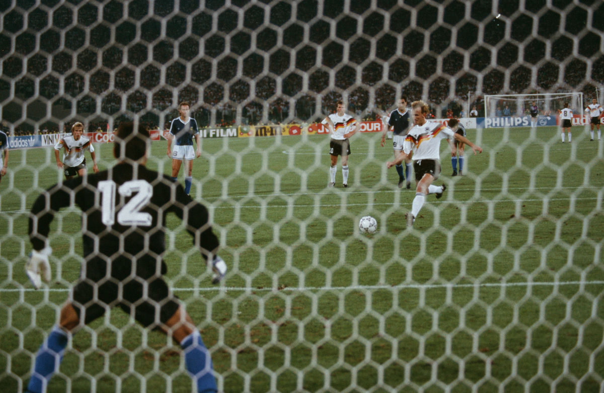 ita-world-cup-1990-final-argentina-v-germany-5d14c901aef03b7f66000001.jpg