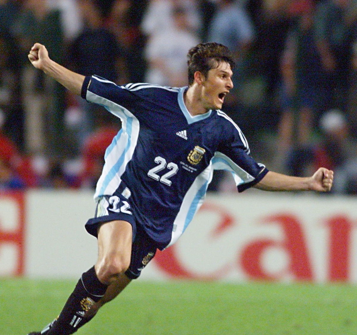 argentinian-defender-javier-zanetti-jubilates-afte-5d1cd8e2d83297752a000003.jpg