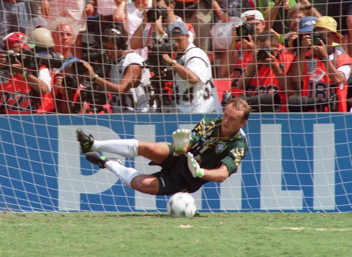 brazilian-goalkeeper-claudio-taffarel-dives-to-sto-5d1cc6e82a492f7391000001.jpg