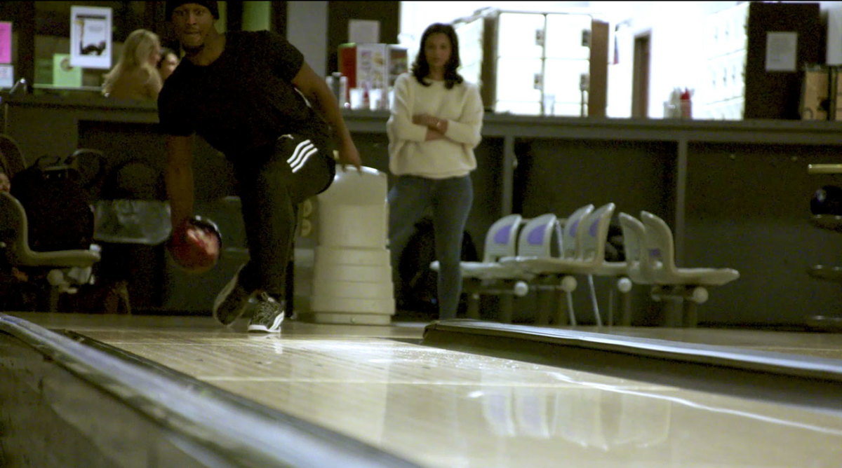 xavier-rhodes-6-bowling.jpg
