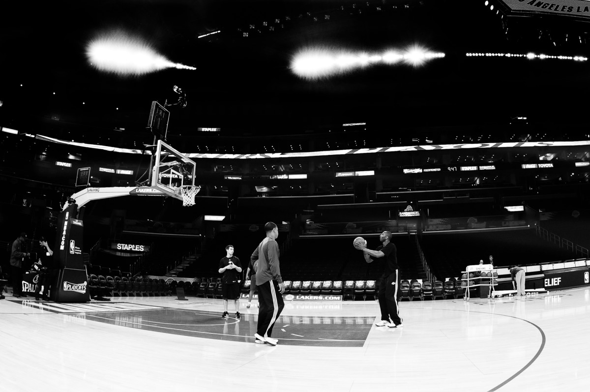 kobe-shooting-practice.jpg