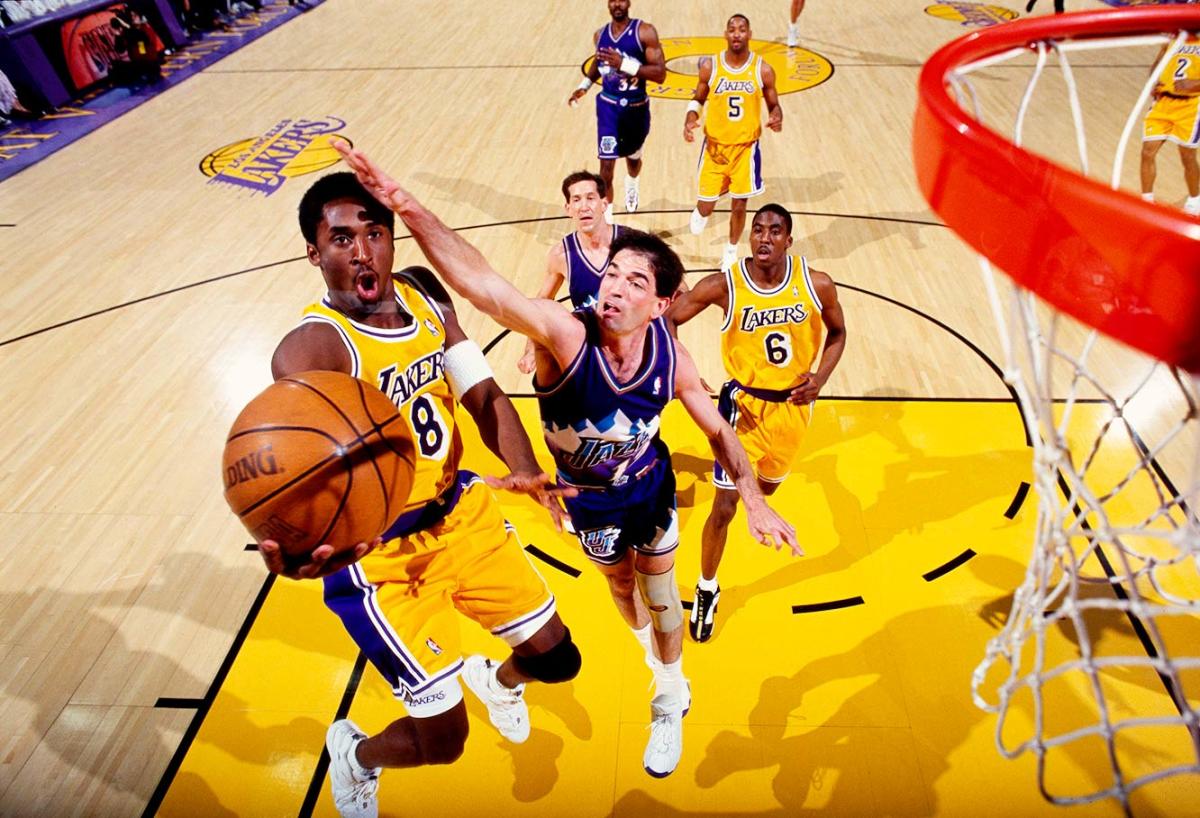 1998-0427-Kobe-Bryant-John-Stockton-079117362.jpg