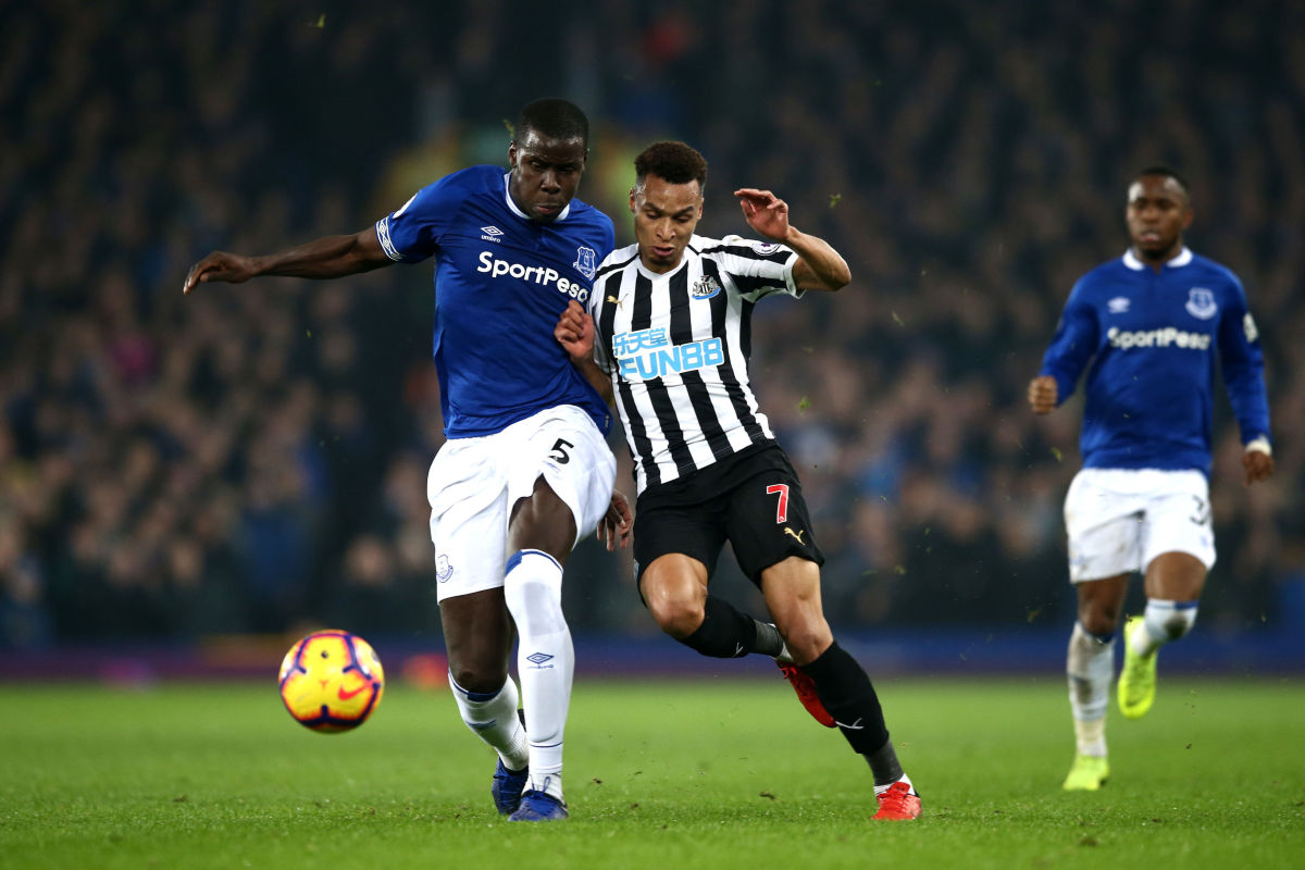 everton-fc-v-newcastle-united-premier-league-5c083ac5f2cf1b1b3f00000e.jpg