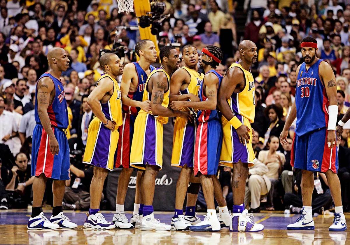 2004-0608-Chauncey-Billups-Derek-Fisher-Tayshaun-Prince-Kobe-Bryant-Devean-George-Richard-Hamilton-Karl-Malone-Rasheed-Wallace-001324762_RT8.jpg