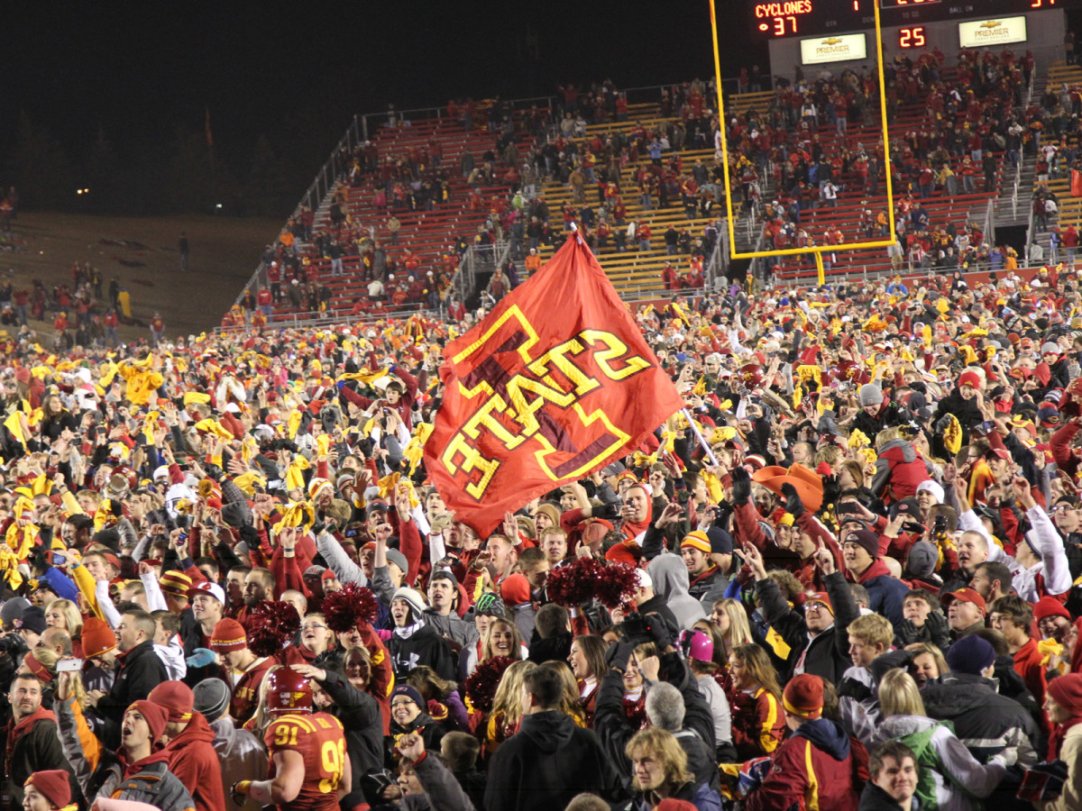 iowa-state-oklahoma-state-2011.jpg