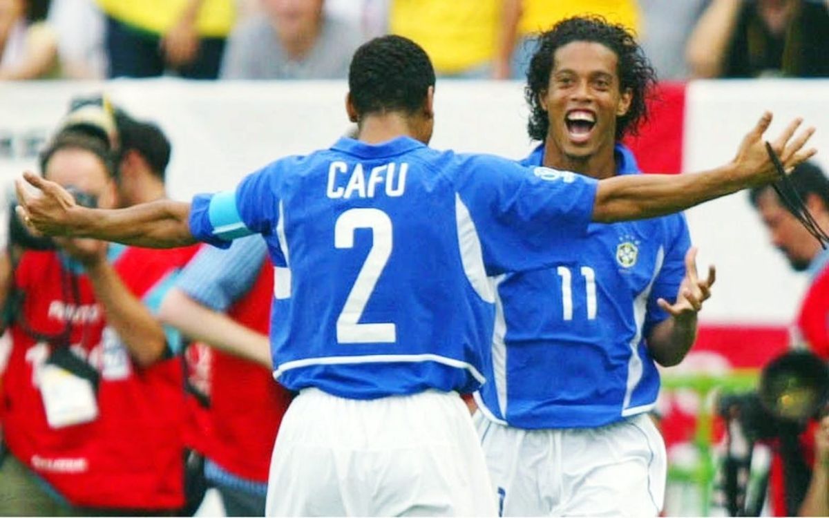 fussball-wm-2002-in-japan-und-korea-eng-bra-1-2-5b2b7929347a0245c300001d.jpg