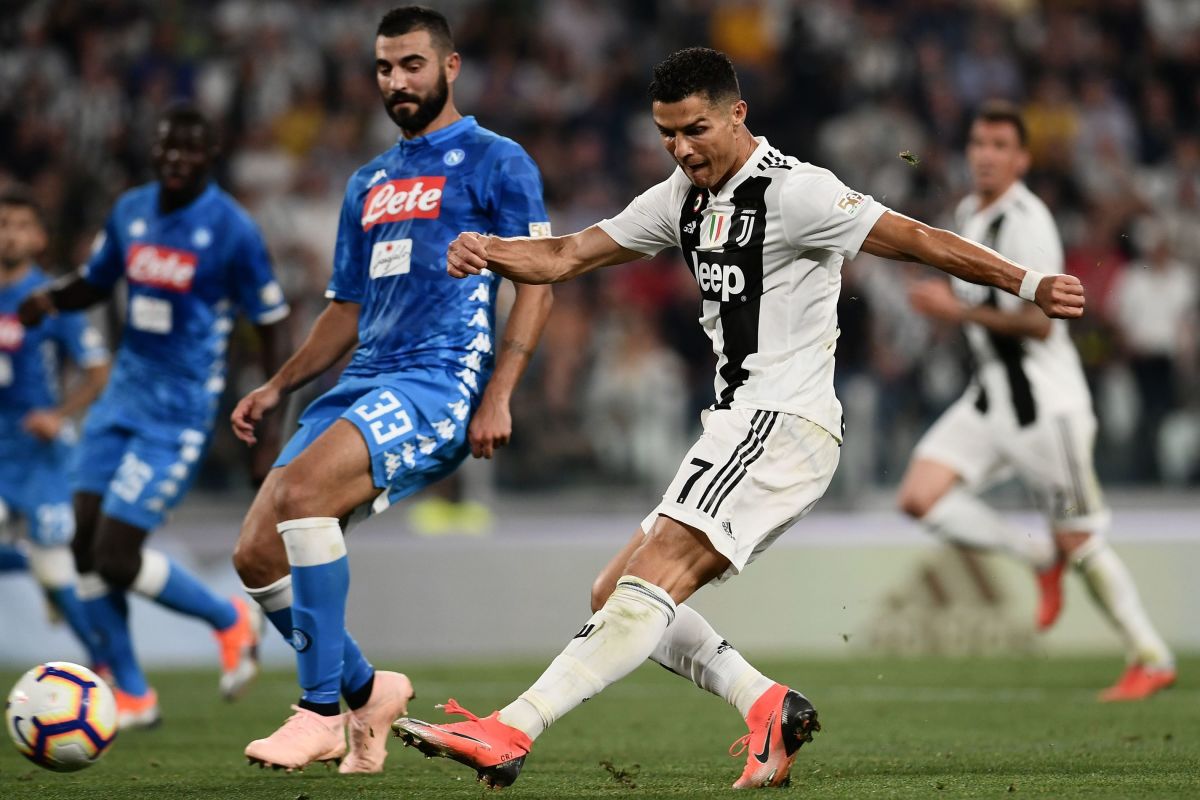 fbl-ita-seriea-juventus-napoli-5c097d1689ae1426d8000001.jpg