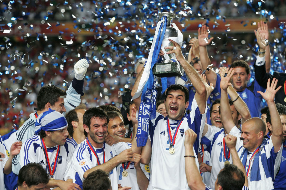 por-euro2004-final-portugal-v-greece-5be30fe8e031a74711000001.jpg
