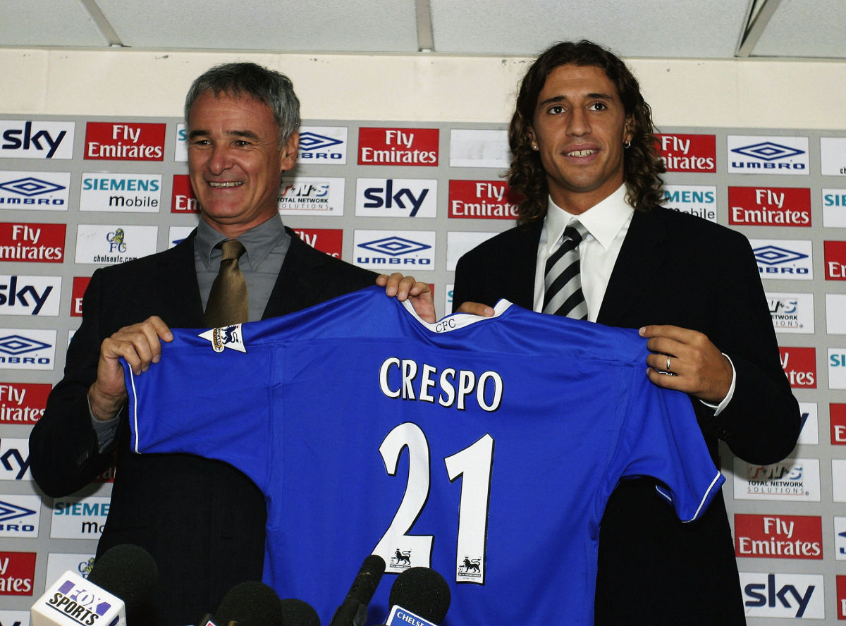 hernan-crespo-chelsea-s-new-signing-and-chelsea-manager-claudio-ranieri-5b66d5c60aea1462e3000001.jpg