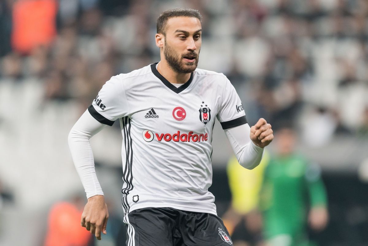 turkish-spor-toto-super-lig-besiktas-as-v-teleset-mobilya-akhisarspor-5c2612b71db089e1a4000011.jpg