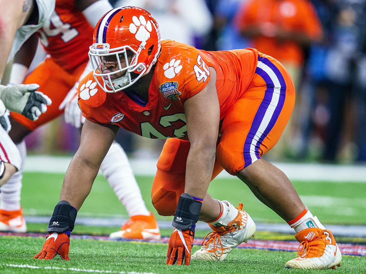 christian-wilkins-preseason-all-america.jpg