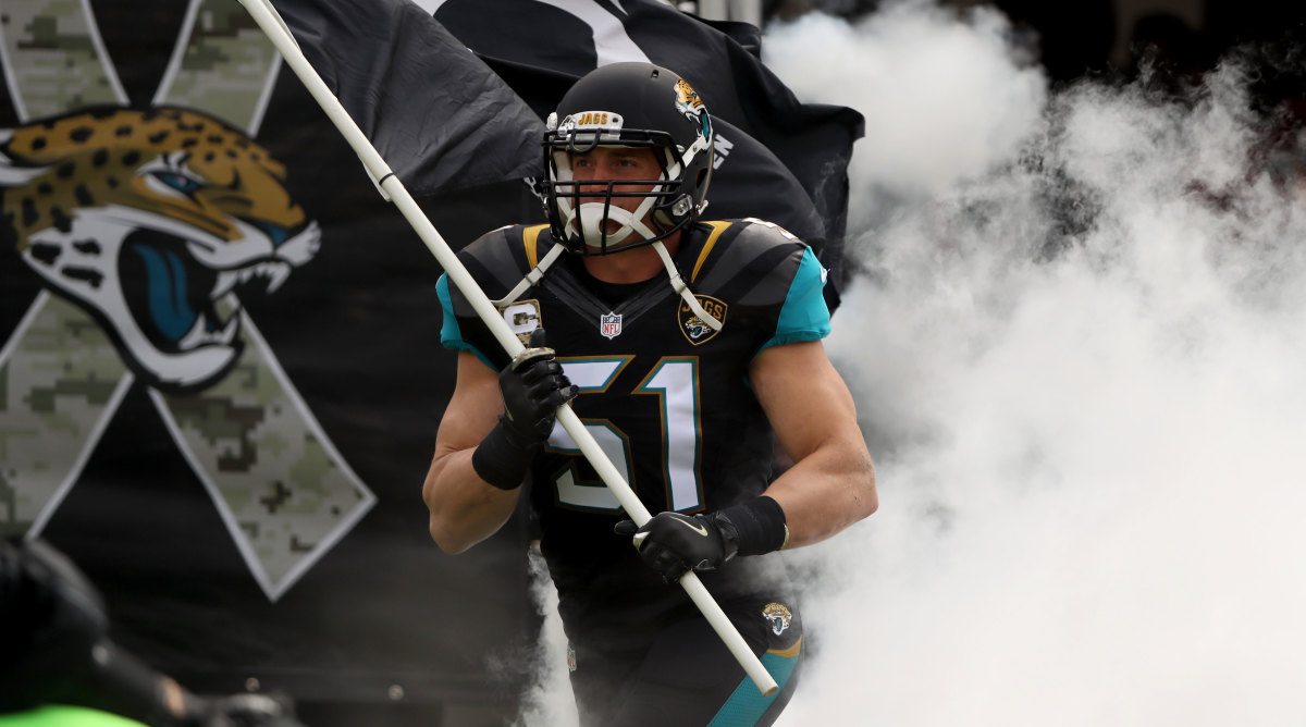 Paul-Posluszny-Jaguars.jpg