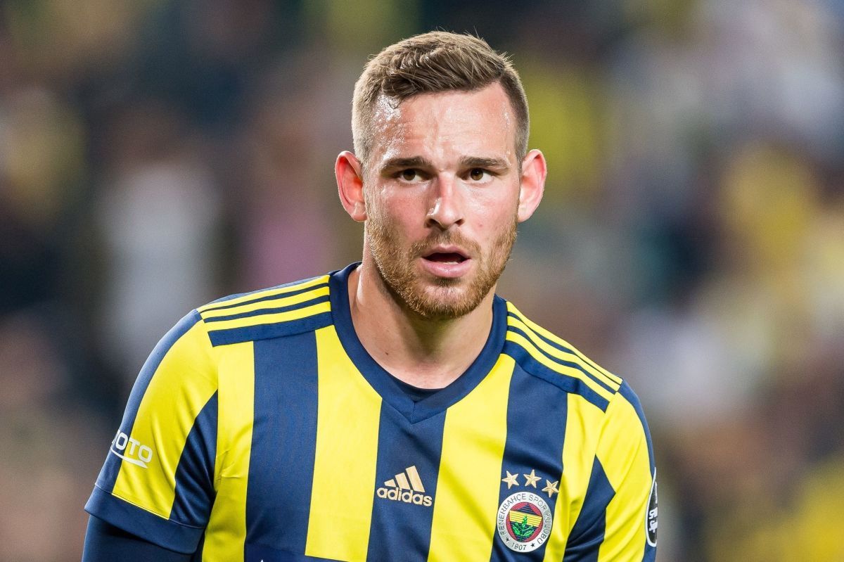turkish-spor-toto-super-lig-fenerbahce-as-v-antalyaspor-as-5b23d640f7b09dad42000007.jpg