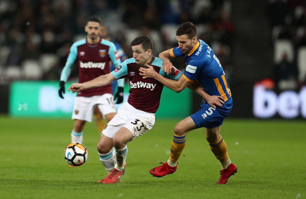 west-ham-united-v-shrewsbury-town-the-emirates-fa-cup-third-round-replay-5be2f5500e37bad6a600000d.jpg