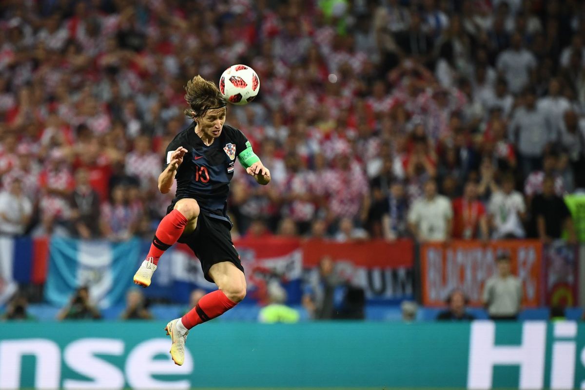 topshot-fbl-wc-2018-match62-cro-eng-5b4737a1347a02163b000064.jpg