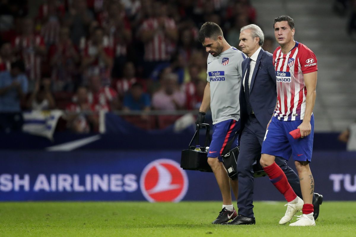 atletico-madrid-v-sd-huesca-la-liga-santander-5bacb86114db2fdd75000001.jpg