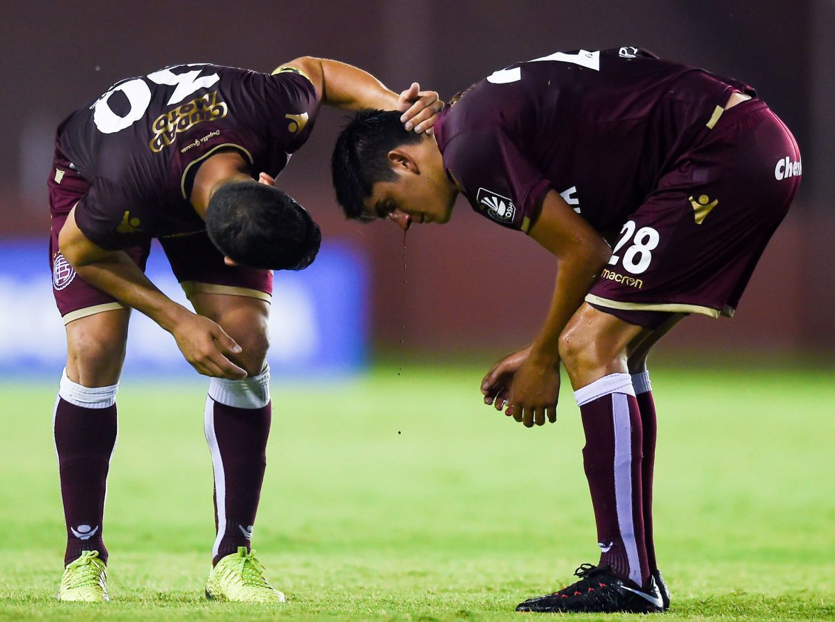 lanus-v-sporting-cristal-copa-conmebol-sudamericana-2018-5b0f5e583467ac52af000002.jpg