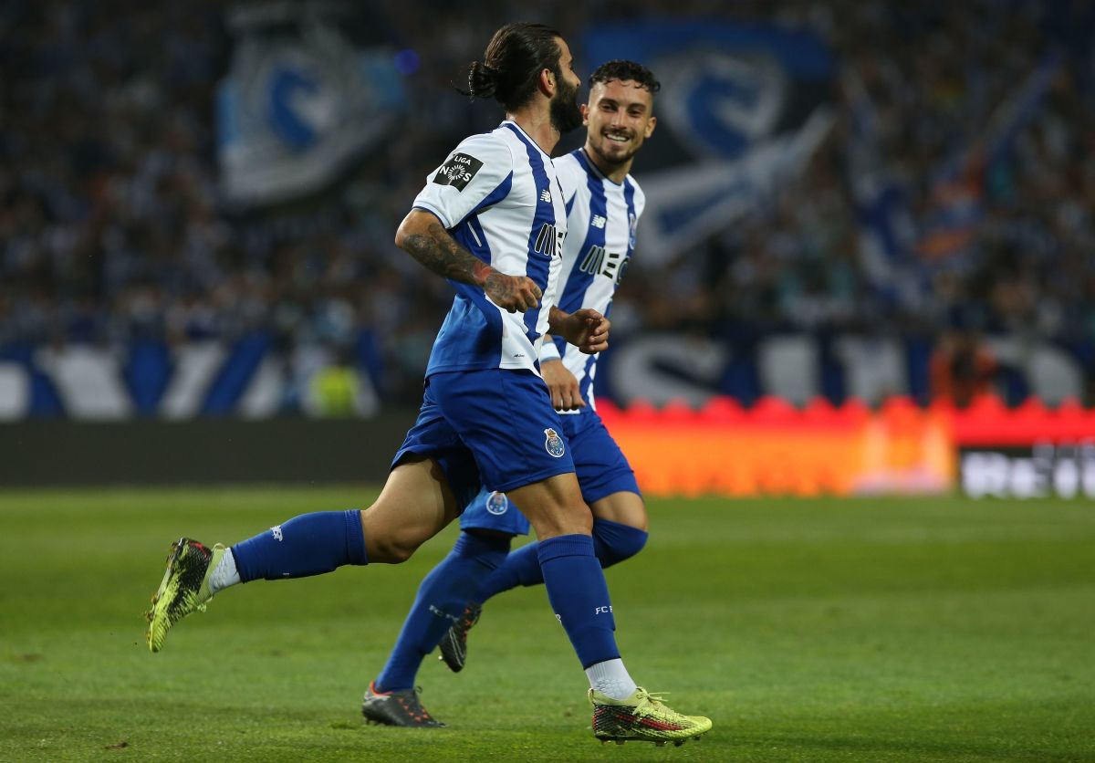 fc-porto-v-cd-feirense-primeira-liga-5b56e9433467ac5d60000002.jpg