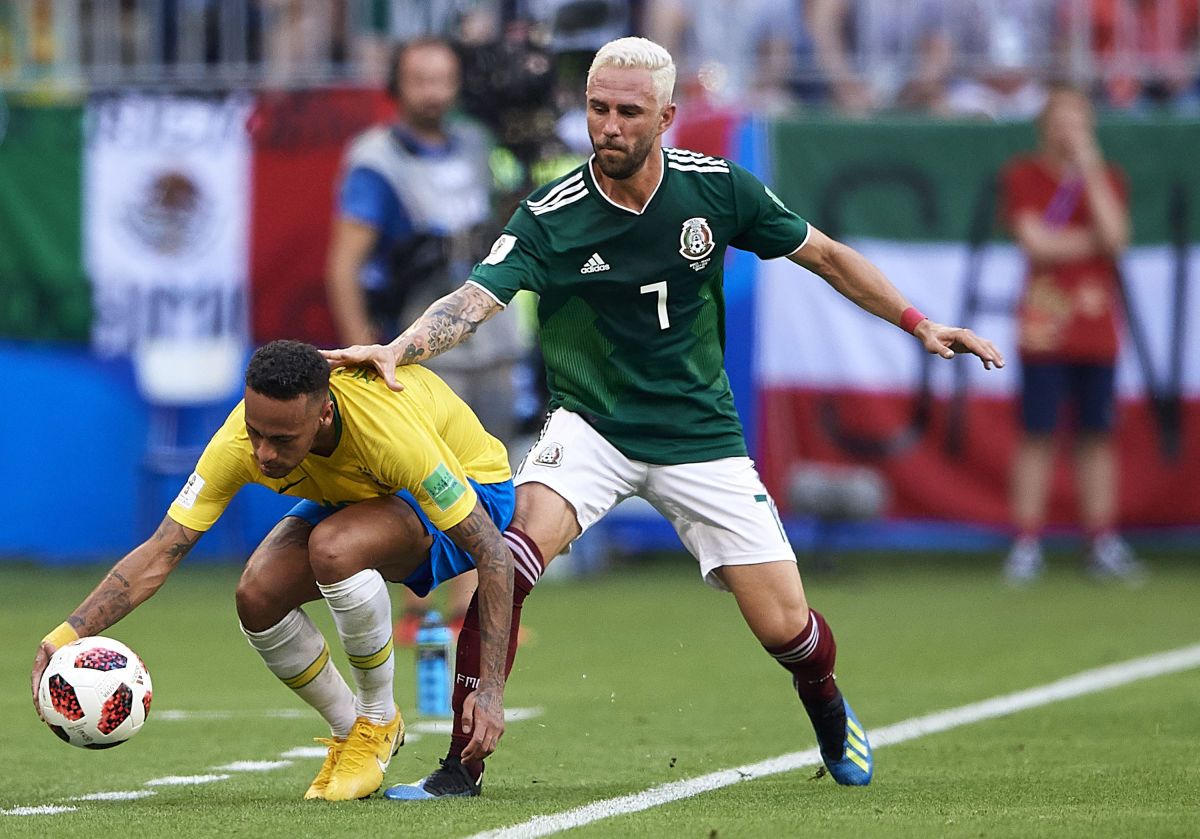 brazil-v-mexico-round-of-16-2018-fifa-world-cup-russia-5b5c0f4f347a0215a6000001.jpg