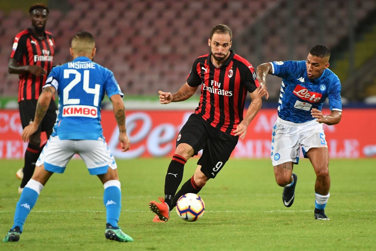 fbl-ita-seriea-napoli-ac-milan-5b897901ea94f2882a000001.jpg