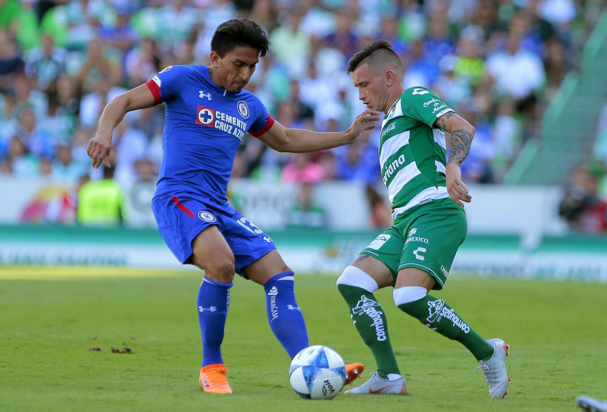 santos-laguna-v-cruz-azul-torneo-apertura-2018-liga-mx-5b85ea5bcd1a44ca4a000020.jpg