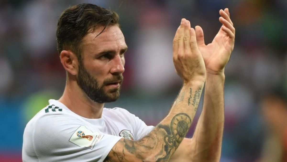 Arsenal Facing Competition From European Giants for Mexico Defender ...