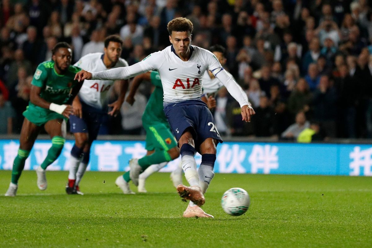 fbl-eng-lcup-tottenham-watford-5bd59e2323006ac738000001.jpg